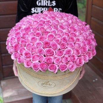 Букет с 171 розовой розой в коробке